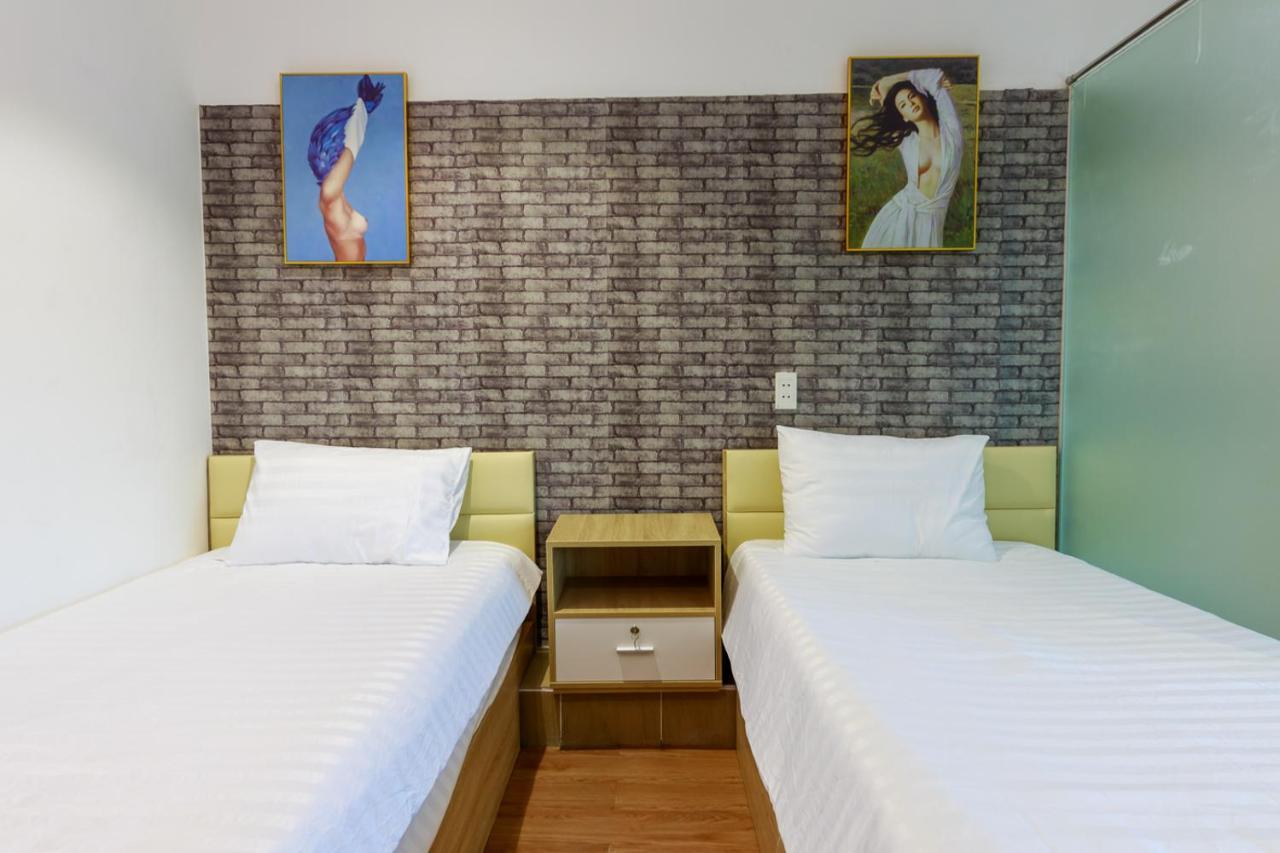Venus Hotel & Massage - Bui Vien Walking Street Thành Pho Ho Chí Minh Esterno foto